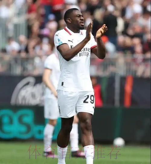 六台:前热刺右后卫奥利耶有意加盟皇马 六台:前热刺右后卫奥利耶有意加盟皇马