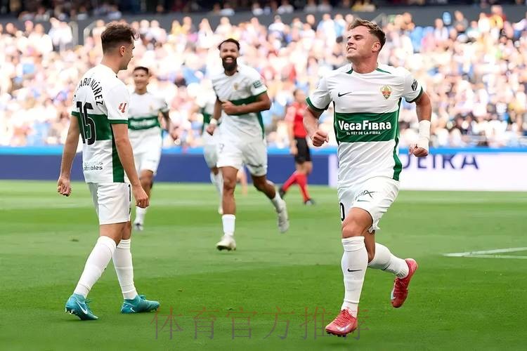 马卡:拉莫斯有望在周六对阵埃尔切的比赛中回归 马卡:拉莫斯有望在周六对阵埃尔切的比赛中回归