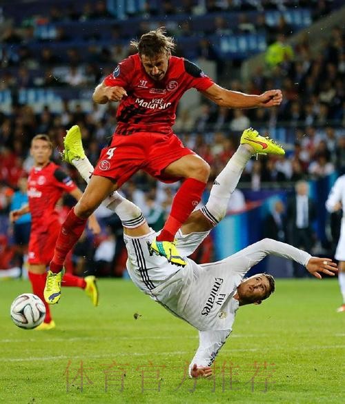 西甲-拉莫斯点射本泽马破门 皇马2-1皇家社会登顶